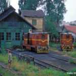 Kurz vor der Einfahrt in Sibiu passiert der Zug das kleine Depot der Schmalspurbahn